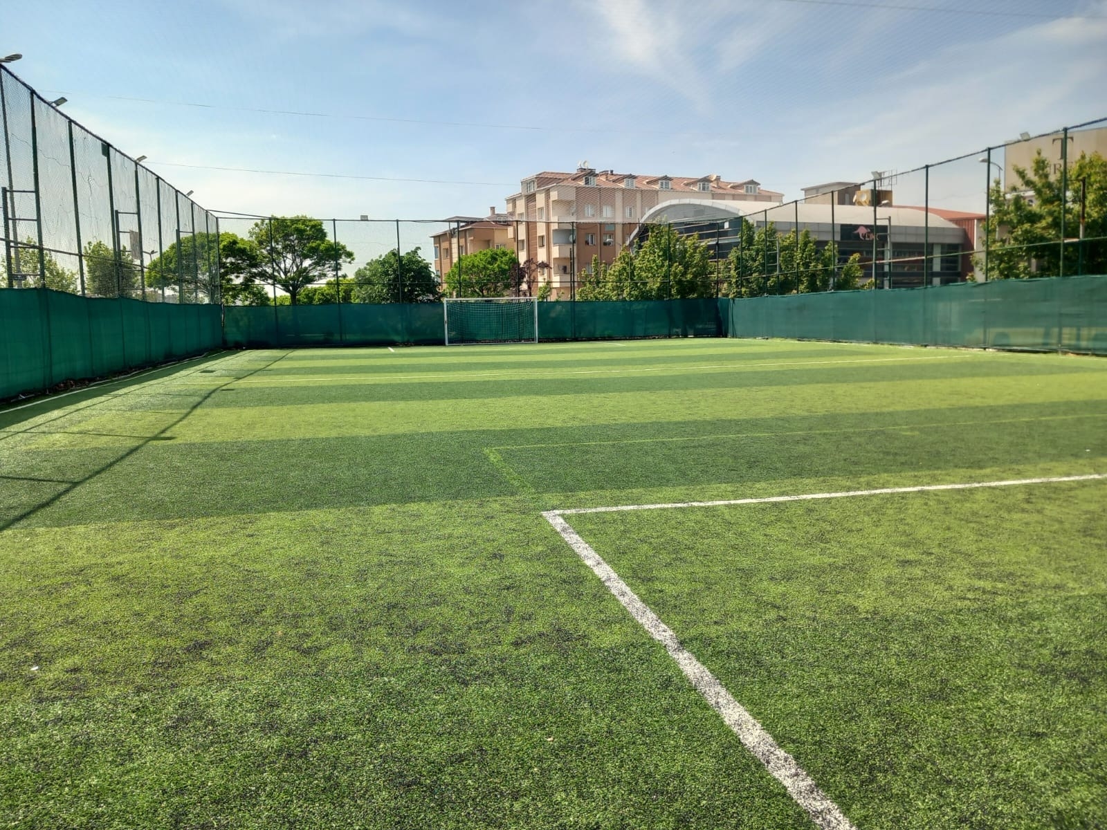 Ferhatpaşa Halı Saha